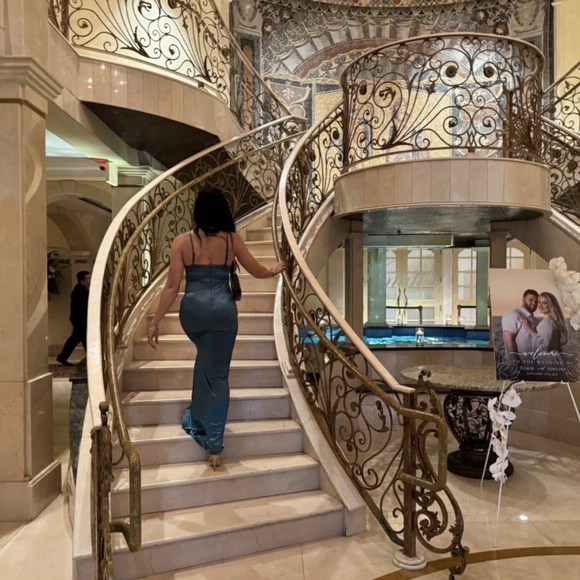 Hello Molly Maxi Satin Emerald Green Formal Dress Size S/US 4 - Picture 6 of 6